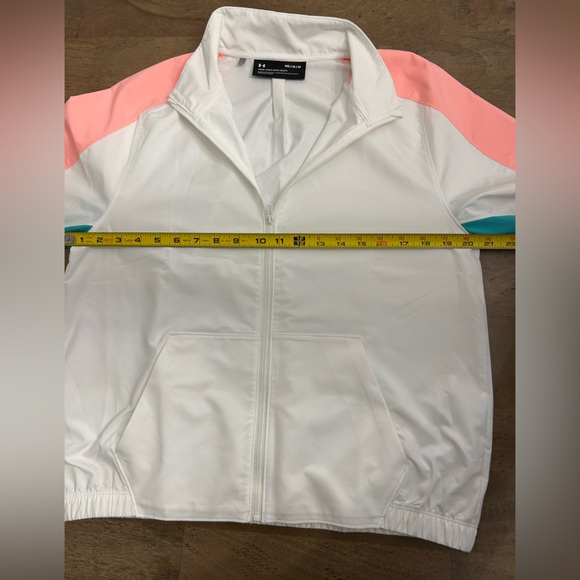 Under Armour Light Weight Jacket Size M - Picture 3 of 8